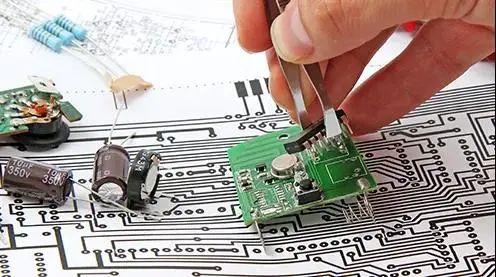 計(jì)算機(jī)硬件開發(fā)專業(yè)職業(yè)選擇與企業(yè)指南